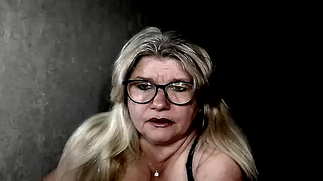 Diana 49 online show from 04/26/26, 07:28