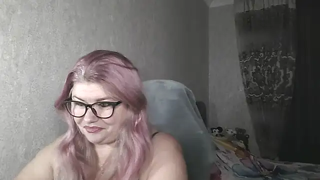 Snapshot of Diana_49 chatting on 07/11/26, 08:28 Diana 49 online show from 07/11/26, 08:28