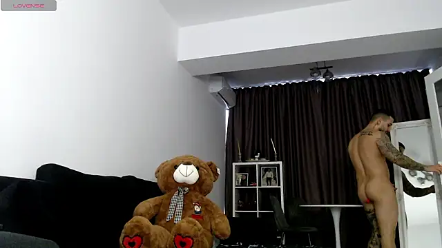Snapshot of _DylanGreen chatting on 03/26/26, 07:14 DylanGreen online show from 03/26/26, 07:14