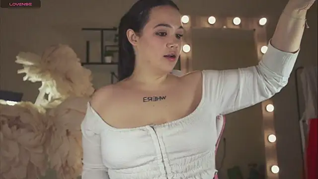 Chery Lady22 online show from 01/14/25, 06:24