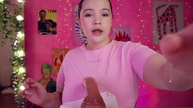 Chery Lady22 online show from 11/06/25, 06:03