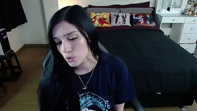 Snapshot of kittykat18x chatting on 05/21/26, 01:34 kittykat18x online show from 05/21/26, 01:34