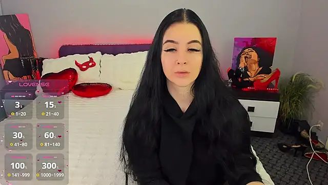 KeiraChoCo online show from 11/18/25, 07:51