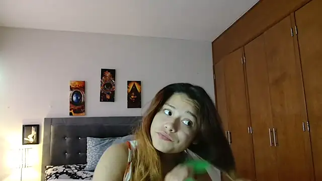 3littleschoolteens online show from 11/05/25, 05:46