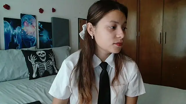 3littleschoolteens online show from 06/25/26, 06:45
