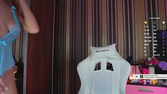 Snapshot of misstics_ chatting on 12/13/24, 05:43 misstics online show from 12/13/24, 05:43