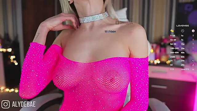 Snapshot of misstics_ chatting on 03/22/25, 10:48 misstics online show from 03/22/25, 10:48