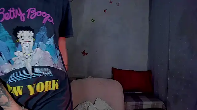 Snapshot of LickLizzy chatting on 02/21/26, 09:38 LickLizzy online show from 02/21/26, 09:38