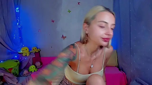 LickLizzy online show from 06/20/26, 08:11