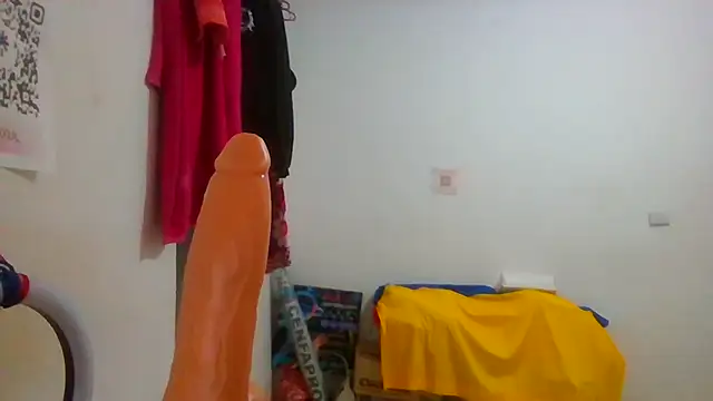 Aishamara online show from 10/14/25, 03:07