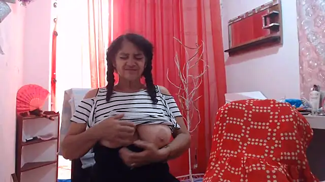 heyline milf online show from 06/08/26, 02:06