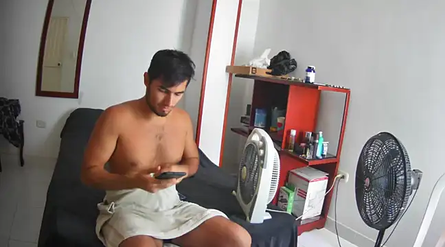 Snapshot of lechero226 chatting on 01/24/25, 03:45 lechero226 online show from 01/24/25, 03:45