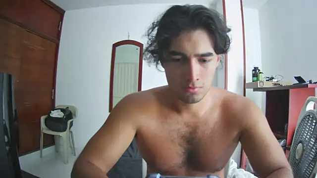 Snapshot of lechero226 chatting on 11/06/25, 03:57 lechero226 online show from 11/06/25, 03:57