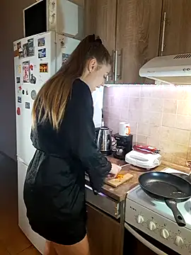 Snapshot of Keli_Jessi chatting on 12/02/24, 06:21 Keli Jessi online show from 12/02/24, 06:21