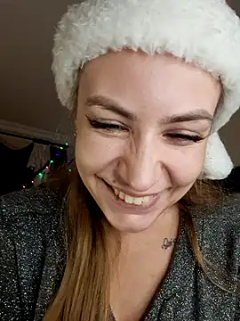 Snapshot of Keli_Jessi chatting on 12/27/24, 07:35 Keli Jessi online show from 12/27/24, 07:35