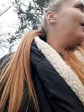 Snapshot of Keli_Jessi chatting on 12/28/24, 01:17 Keli Jessi online show from 12/28/24, 01:17