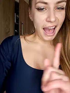 Snapshot of Keli_Jessi chatting on 02/04/25, 06:17 Keli Jessi online show from 02/04/25, 06:17