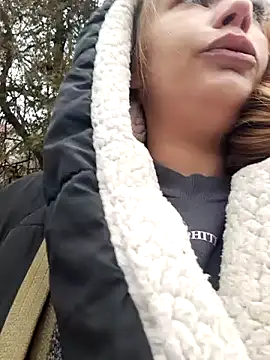 Snapshot of Keli_Jessi chatting on 02/06/25, 01:10 Keli Jessi online show from 02/06/25, 01:10