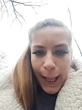 Snapshot of Keli_Jessi chatting on 02/14/25, 01:18 Keli Jessi online show from 02/14/25, 01:18