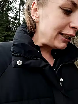 Snapshot of Keli_Jessi chatting on 03/22/25, 12:46 Keli Jessi online show from 03/22/25, 12:46