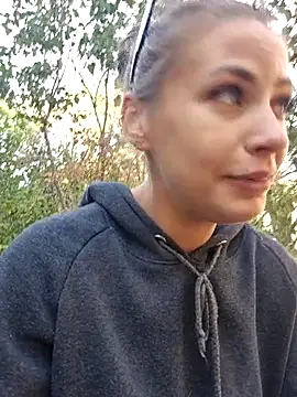 Snapshot of Keli_Jessi chatting on 09/19/25, 12:17 Keli Jessi online show from 09/19/25, 12:17