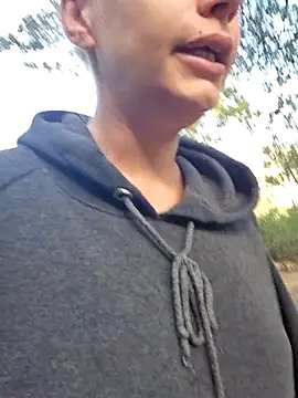 Snapshot of Keli_Jessi chatting on 09/20/25, 12:17 Keli Jessi online show from 09/20/25, 12:17