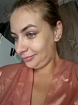 Snapshot of Keli_Jessi chatting on 10/11/25, 05:22 Keli Jessi online show from 10/11/25, 05:22