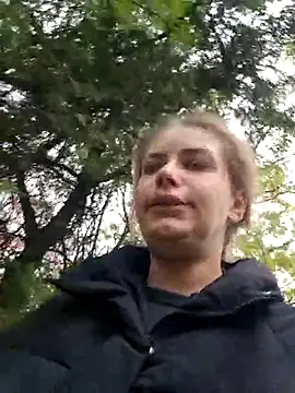 Snapshot of Keli_Jessi chatting on 10/24/25, 01:29 Keli Jessi online show from 10/24/25, 01:29