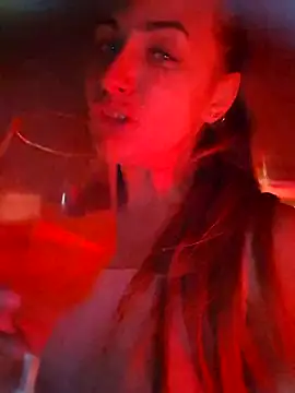 Snapshot of Keli_Jessi chatting on 10/26/25, 06:58 Keli Jessi online show from 10/26/25, 06:58