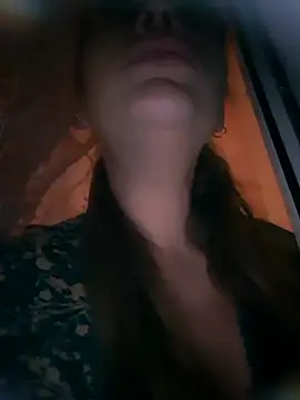 Snapshot of Keli_Jessi chatting on 11/11/25, 07:36 Keli Jessi online show from 11/11/25, 07:36