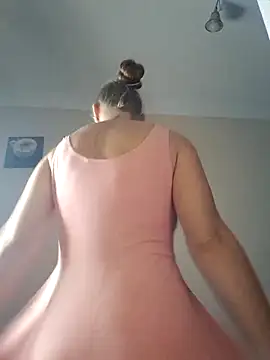 Snapshot of Keli_Jessi chatting on 11/30/25, 02:43 Keli Jessi online show from 11/30/25, 02:43