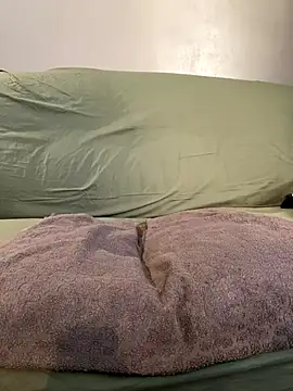 BruceIsHorny  online show from 10/08/25, 04:04