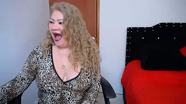 Ursulawhite69 online show from 01/28/25, 06:17