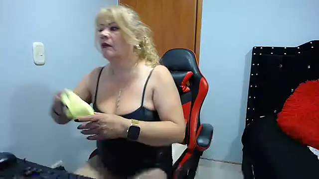 Ursulawhite69 online show from 06/21/26, 12:57