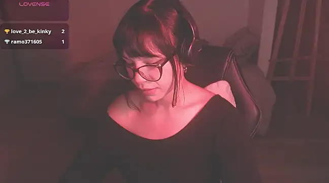 Snapshot of modjo_ chatting on 01/25/25, 05:51 modjo online show from 01/25/25, 05:51