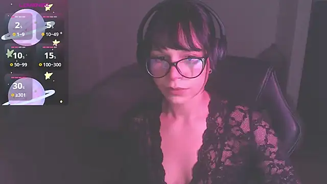 Snapshot of modjo_ chatting on 10/19/25, 04:35 modjo online show from 10/19/25, 04:35