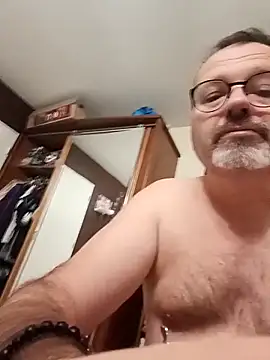 mike9473 online show from 11/19/25, 06:13