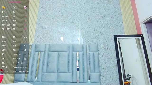 Snapshot of veronicaroose_ chatting on 09/09/25, 12:48 veronicaroose online show from 09/09/25, 12:48