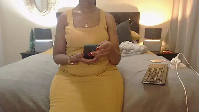 Snapshot of Creamyass22 chatting on 12/16/24, 07:00 Creamyass22 online show from 12/16/24, 07:00