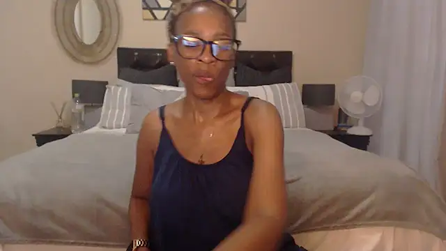 Snapshot of Creamyass22 chatting on 01/29/25, 04:41 Creamyass22 online show from 01/29/25, 04:41