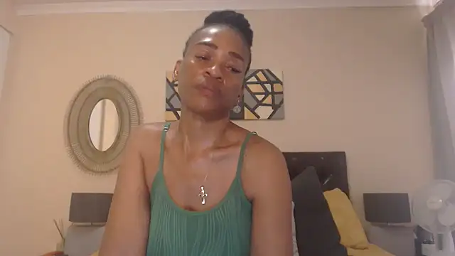 Snapshot of Creamyass22 chatting on 03/18/25, 02:37 Creamyass22 online show from 03/18/25, 02:37