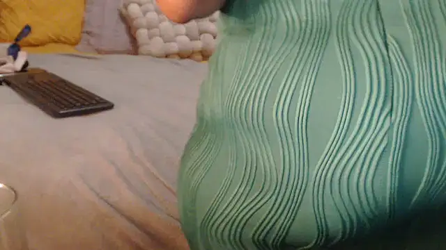 Snapshot of Creamyass22 chatting on 11/27/25, 05:59 Creamyass22 online show from 11/27/25, 05:59