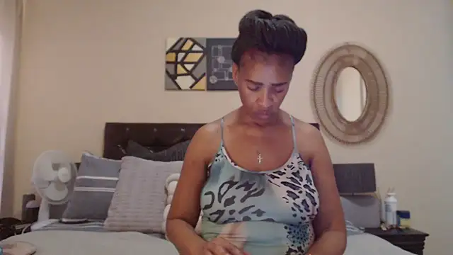 Creamyass22 online show from 03/13/26, 03:40