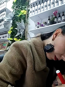 LunaZambrano online show from 02/15/25, 09:59