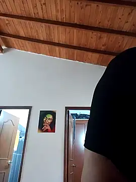 LunaZambrano online show from 02/25/25, 08:51