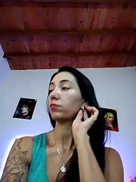 LunaZambrano online show from 02/28/25, 03:48