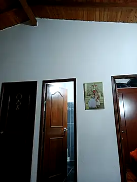 LunaZambrano online show from 10/07/25, 12:35