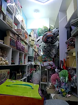 LunaZambrano online show from 05/10/26, 04:56