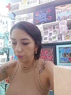 LunaZambrano online show from 06/27/26, 07:08