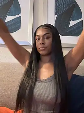 Snapshot of CandyLuxxxx chatting on 01/25/25, 02:26 CandyLuxxxx online show from 01/25/25, 02:26